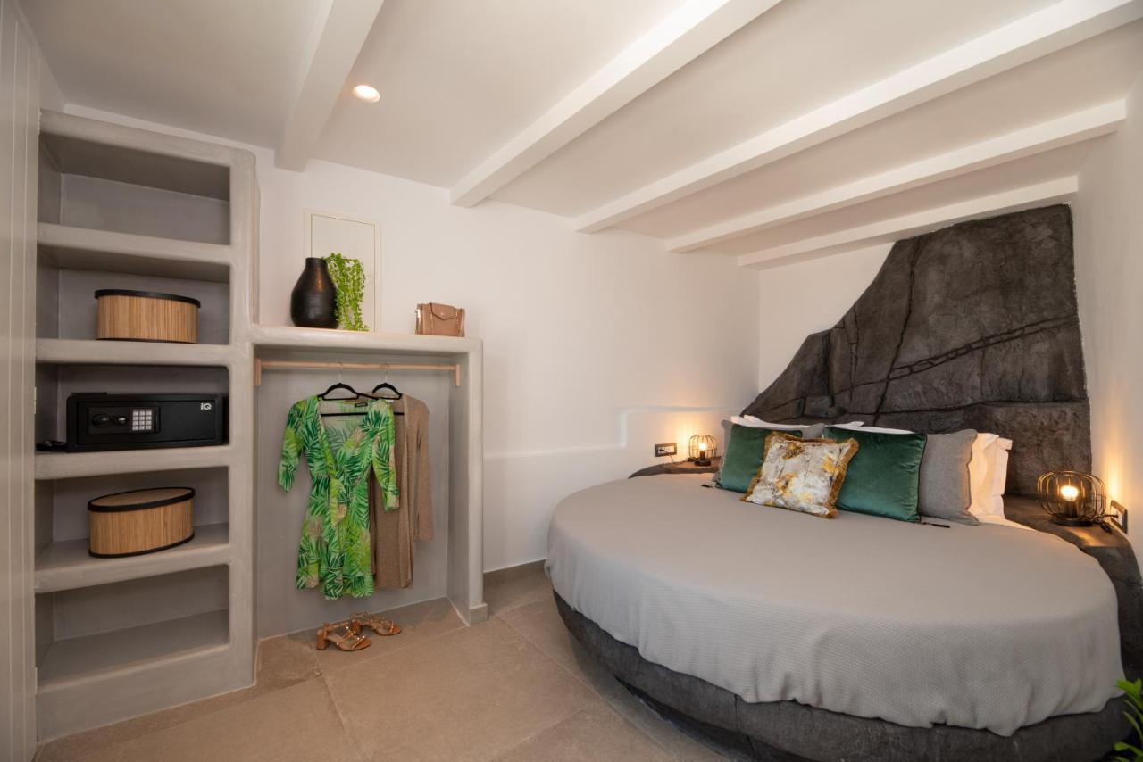 Daydream Luxury Suites Φηρά Εξωτερικό φωτογραφία